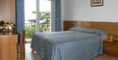 Sirenella 2*